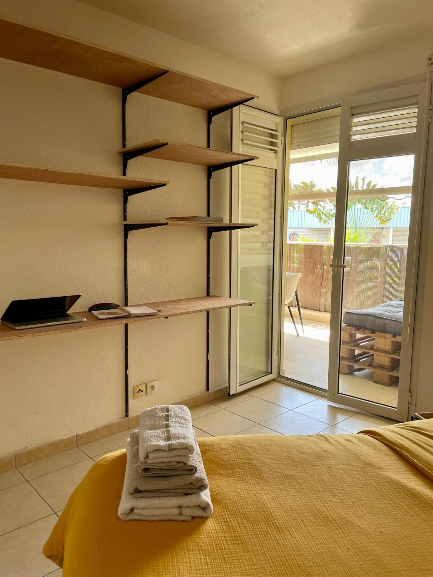 Appartement Cosy En Ville Baie-Mahault Buitenkant foto